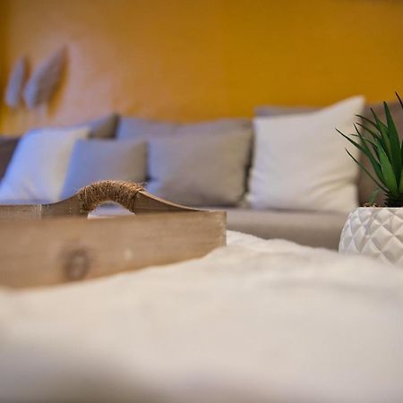 Chill Home : Appartement Cocooning Avec Jacuzzi Grandson Esterno foto